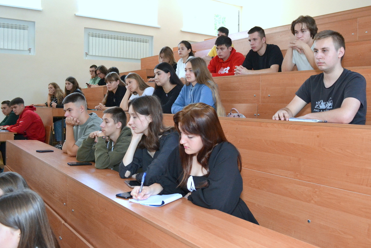 Першокурсники спеціальності 051 Економіка відвідали семінар «Грантові можливості»